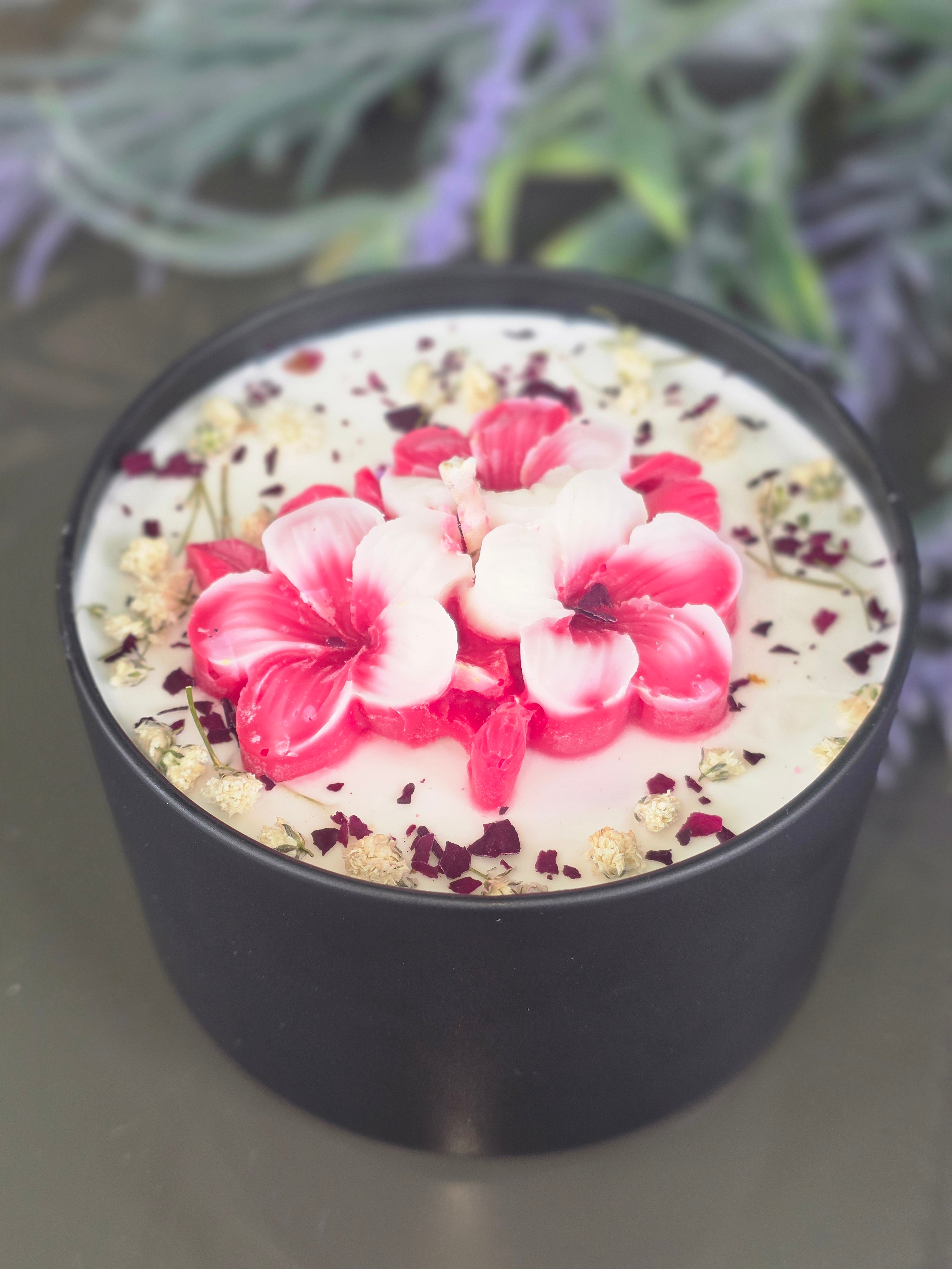 Botanical Sculpted Flower Candle - top view