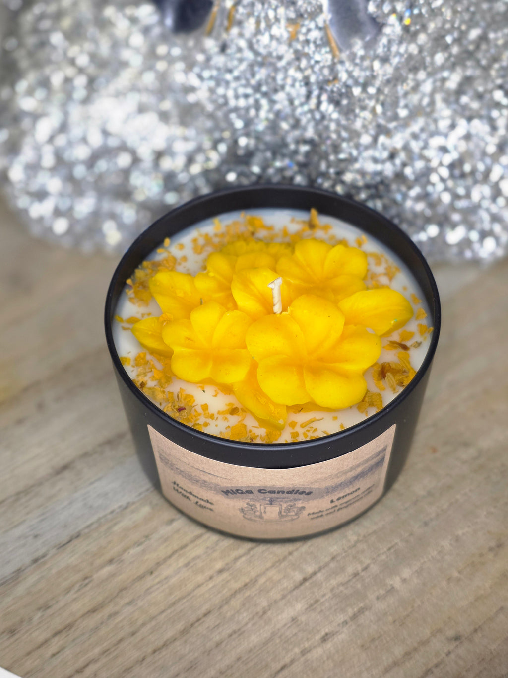 Botanical flower candle with yellow flowers and handmade with love tag