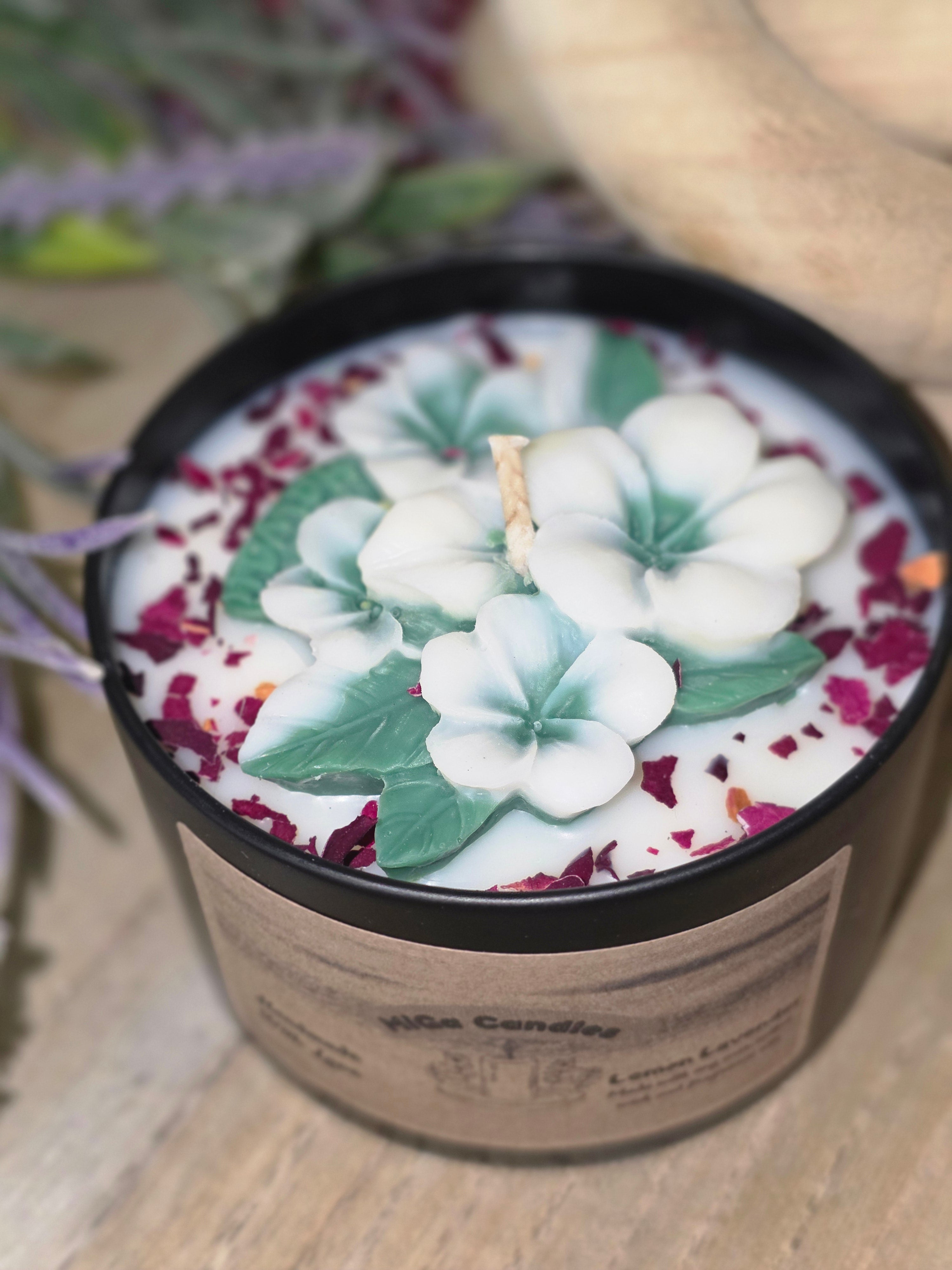 Botanical candle with cactus decor