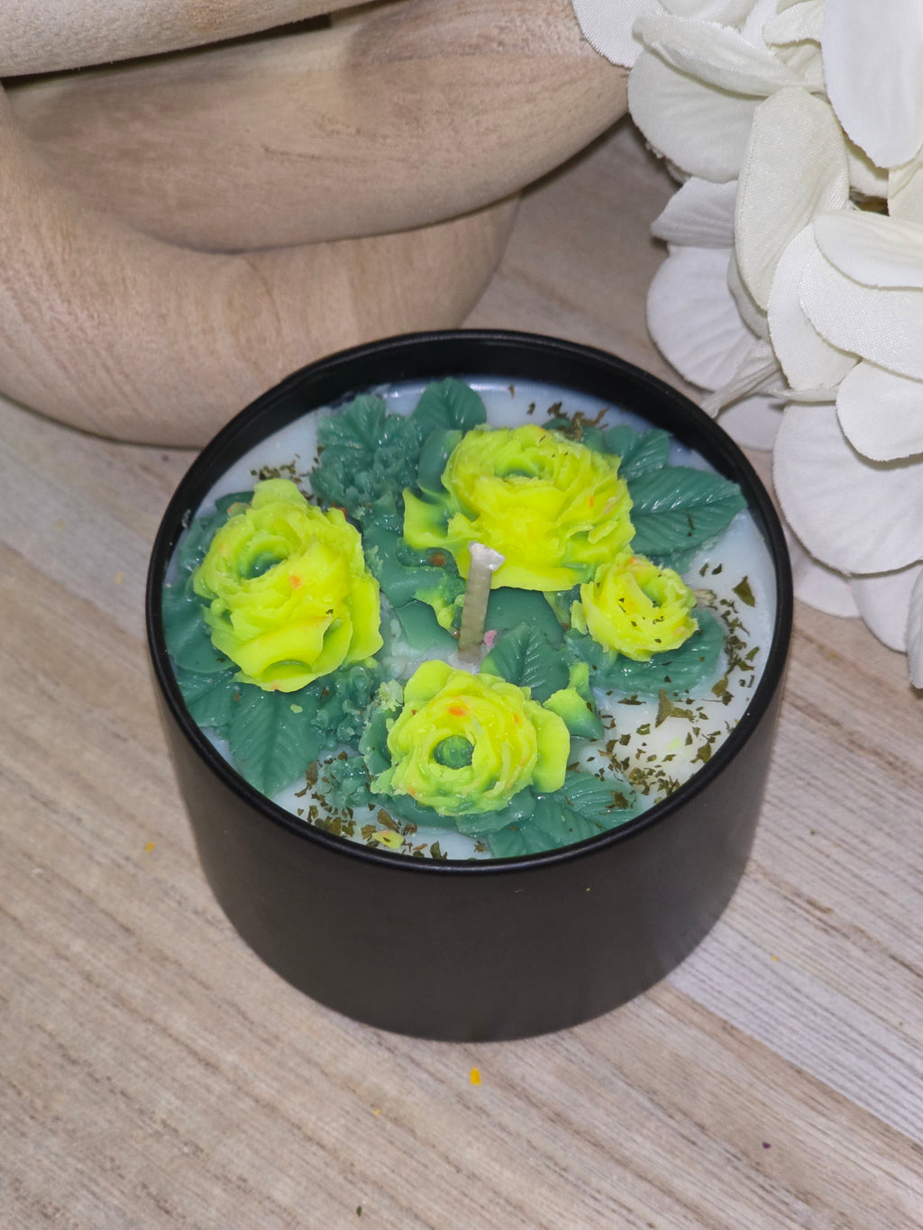 Handcrafted Botanical Rose Garden Candle  100g Matte Black Collection