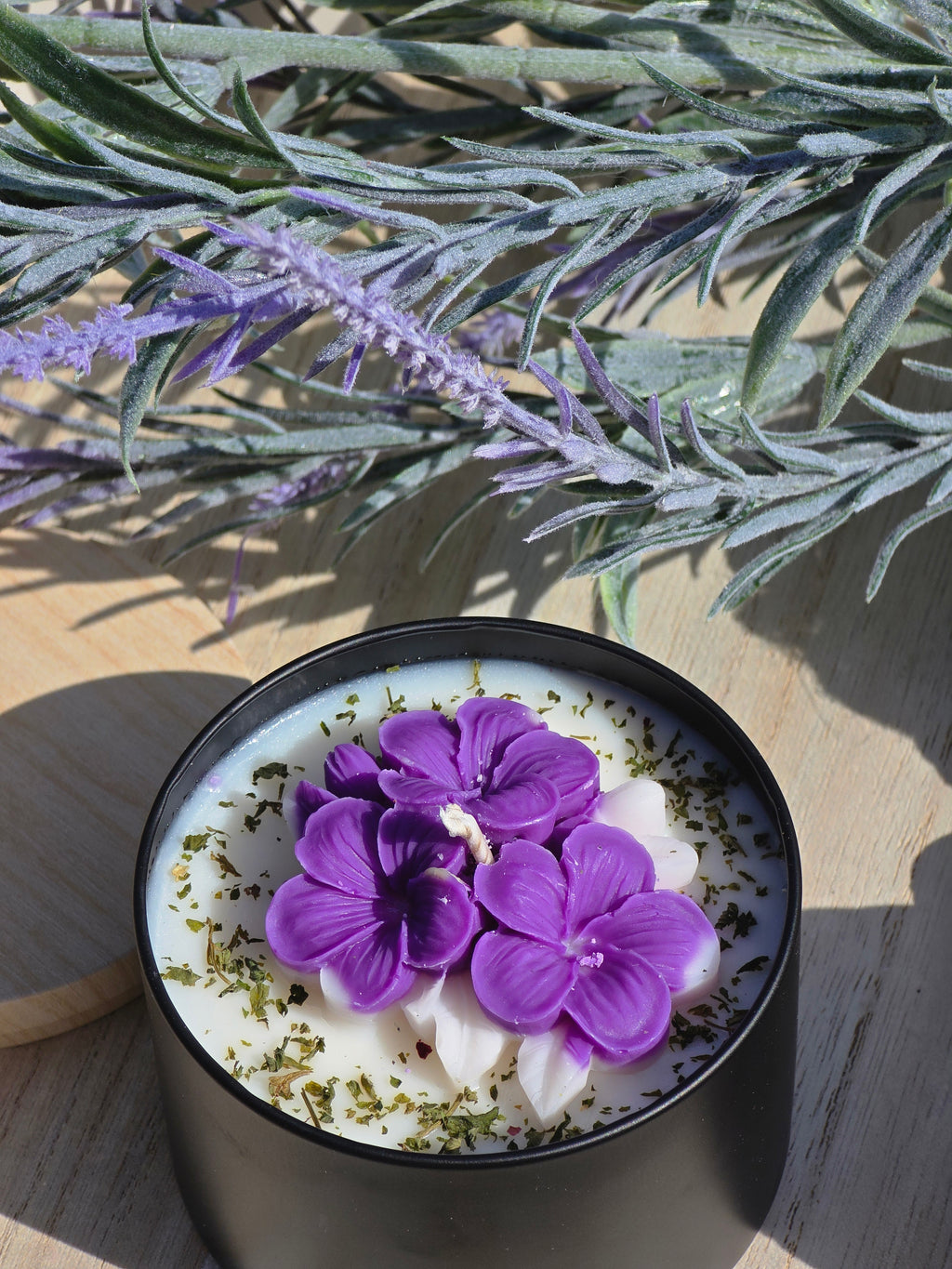 Artisan Floral Botanical Candle 200g Matte Black Jar