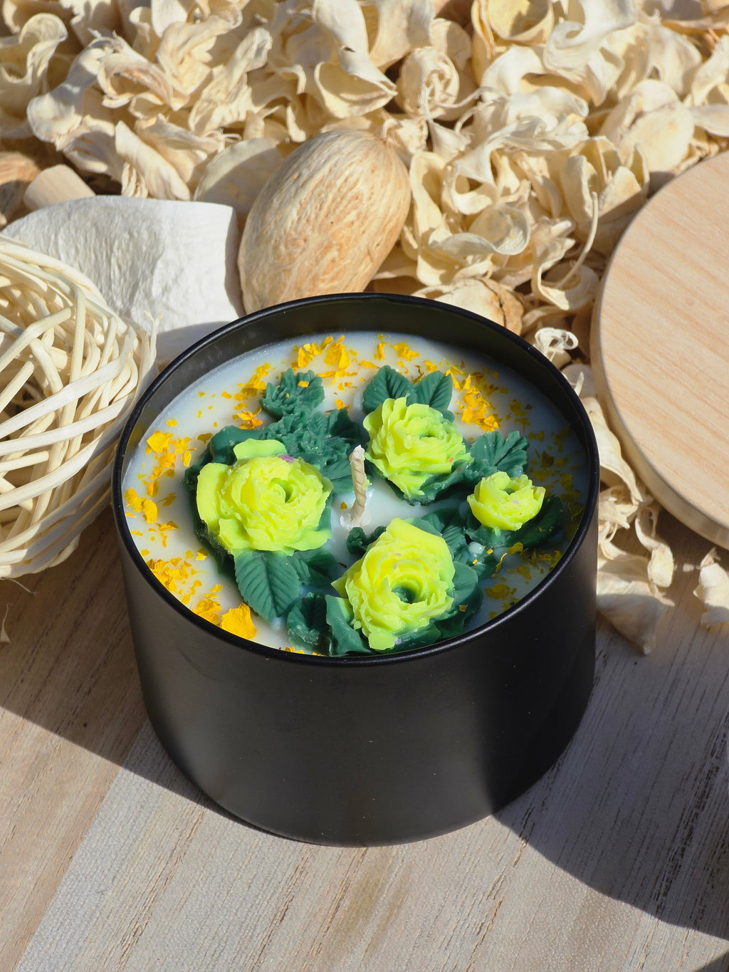 Handcrafted Botanical Rose Garden Candle  100g Matte Black Collection