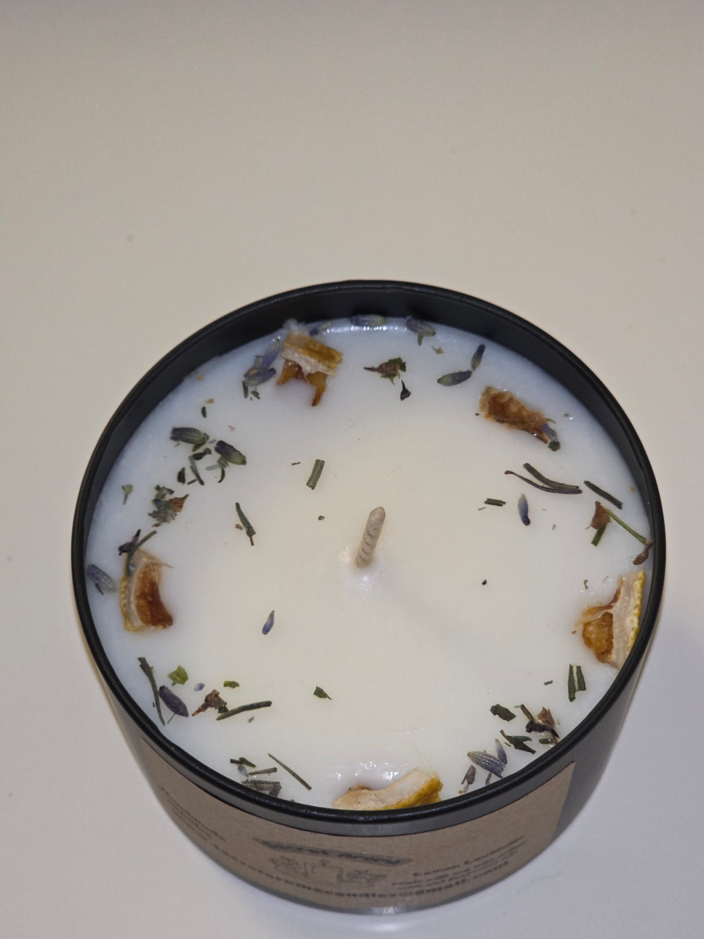 Lemon & Lavender Botanical Scented Candle  Matte Black Tin