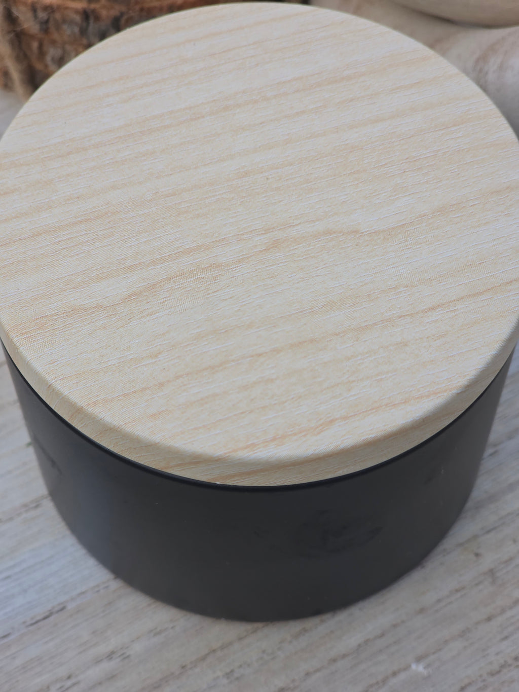 Lemon & Lavender Botanical Scented Candle  Matte Black Tin