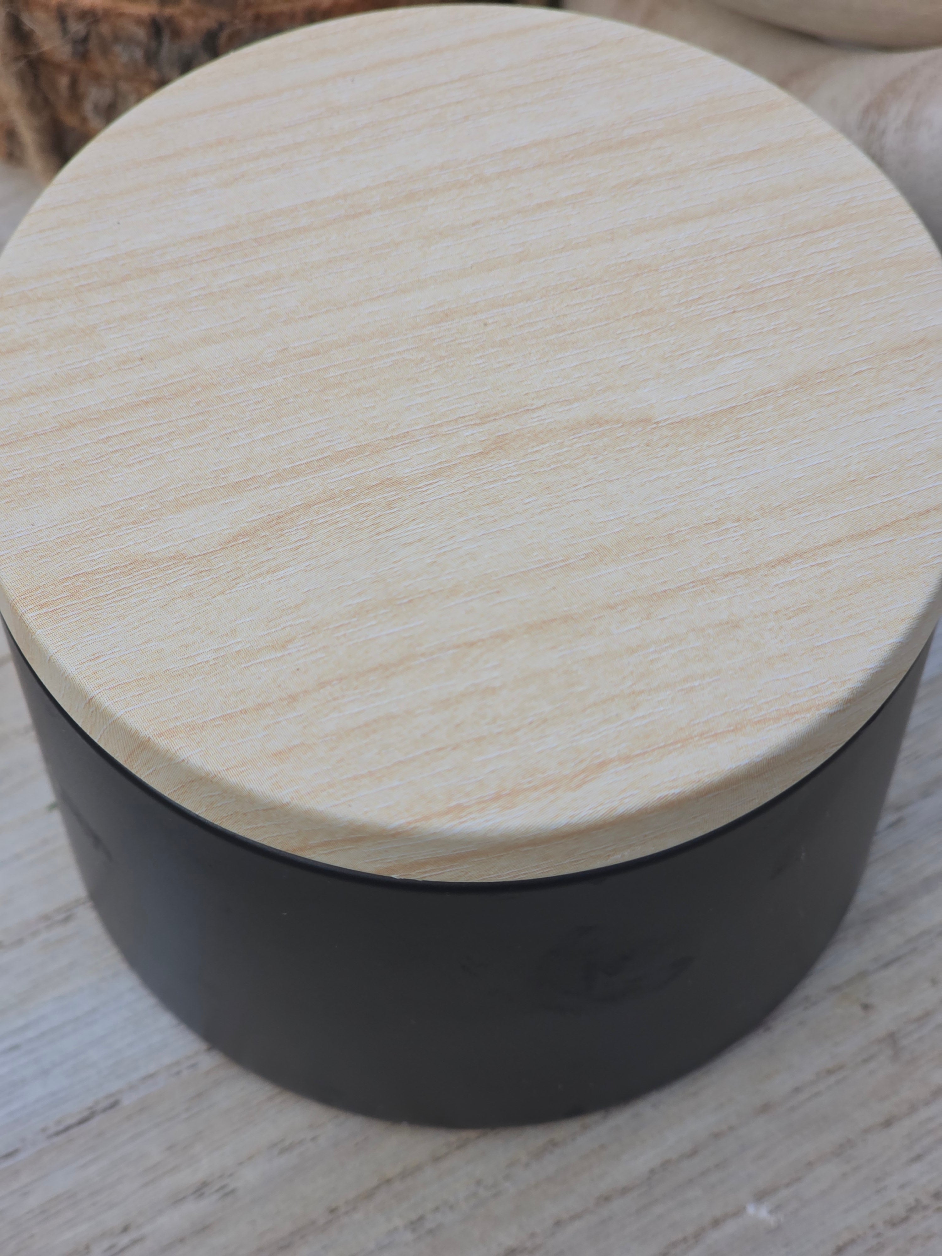 Lemon & Lavender Botanical Scented Candle  Matte Black Tin